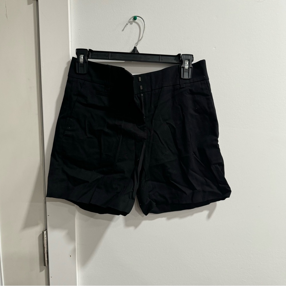 Ann Taylor Black Metro Short Mid Rise